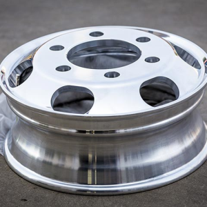 17.5x6.0 Aluminum Truck Wheel Hub Pilot