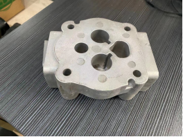Gear pumps